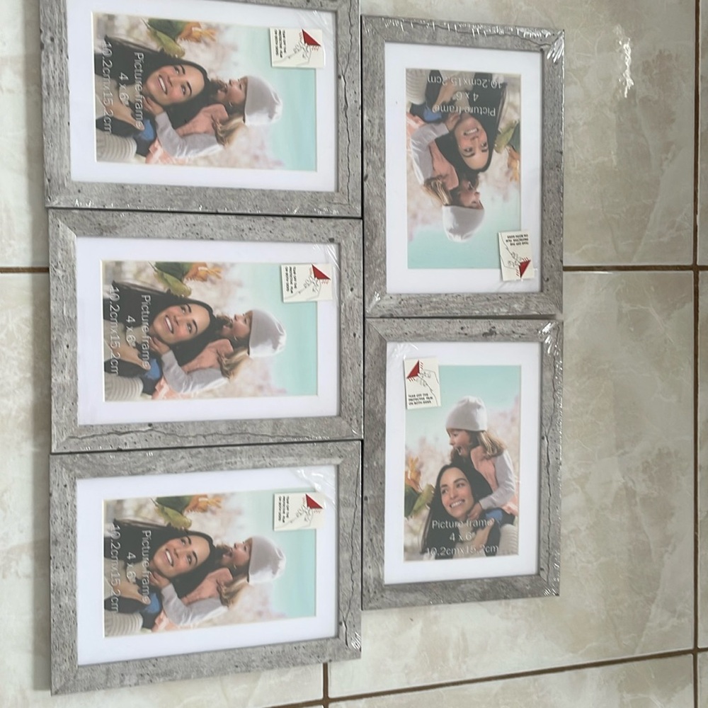 Light gray / white  wood look 4x6 picture frame. NWT set of 5